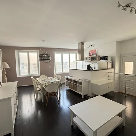 Maison Moderne Centre Ville, 3 Chambres, A 100m De La Plage ! - Fr-1-197-411 * Les Sables-dʼOlonne